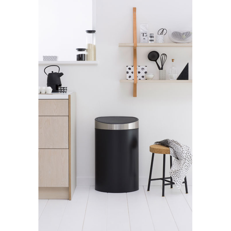 Touch Bin New 40 liter, Brabantia - mat rvs, mat zwart